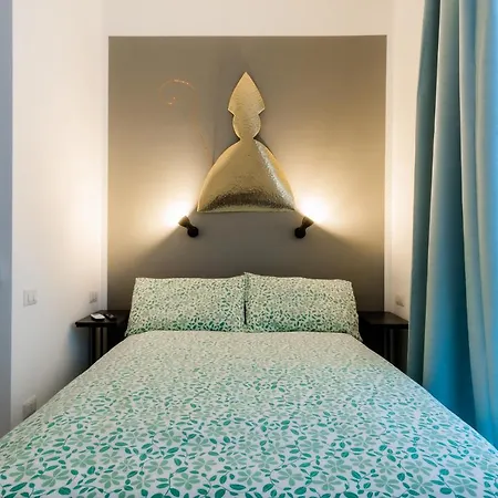 Naos Bed & Breakfast