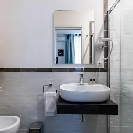 Naos 4* Naples