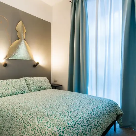 Naos Bed & Breakfast