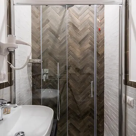 Naos فندق مبيت وإفطار 4*